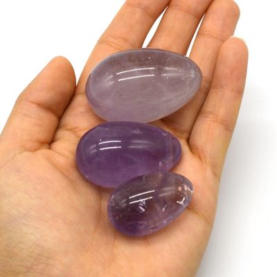 OEM akzeptiert geschnitzte Yoni Eier für Vaginalübungen natürliche Bohrungen Amethyst Jade Eier