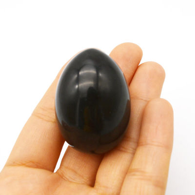 Natürliches dunkelgrünes, zertifiziertes, mittleres, gebohrtes Nephrit, Jade Yoni Eier 40*30 mm zum Nutzen