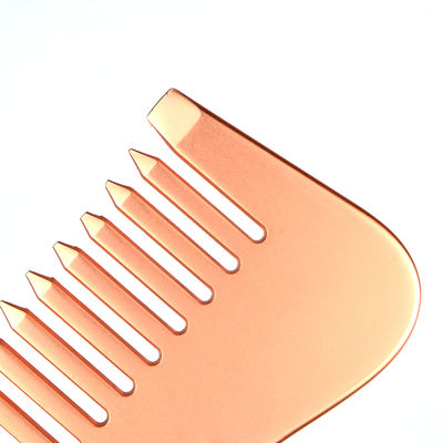 Personalisiertes Logo erhältlichd Silber Edelstahl Kopfhaut Massage Metall Gua Sha Kamm für 2024 Massagegeräte