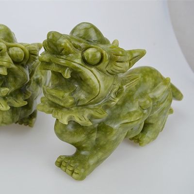 Grünes Handwerk Feng Shui Heimdekorationen Natürlicher Jade Polster Pixiu Ornamente Paar von 2 mit und Druckmethode Sonstiges