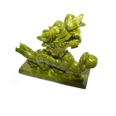 Natürliche grüne chinesische Jade-Drachen in Feng Shui-Stil für Dekorationsstücke