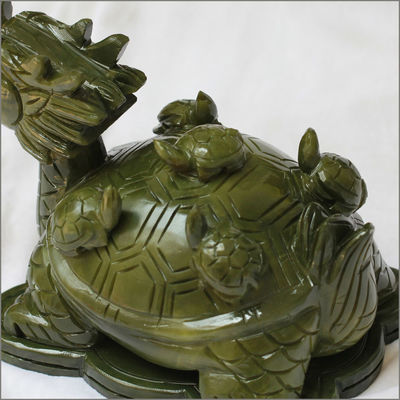 Regionaler Vorzug Grüne Jade-Stein-Drachenschildkrötenstatue mit OEM-ODM-Akzeptanz