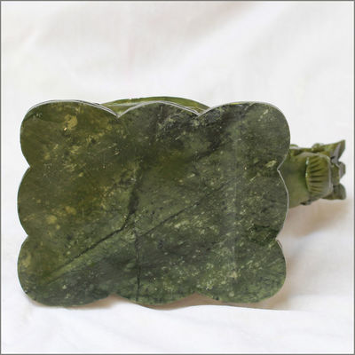 Regionaler Vorzug Grüne Jade-Stein-Drachenschildkrötenstatue mit OEM-ODM-Akzeptanz