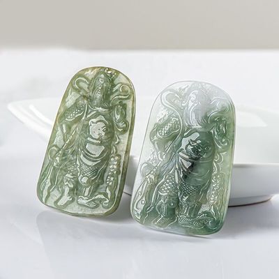 2024 Jadeit Guan Yin Anhänger der Barmherzigkeit Buddhismus Tapfere Truppen Halskette Mode Schmuck für Dame Gravur Schnitzerei Typ