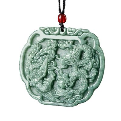 Liebesthema Natürlicher Jadeit Halskette Anhänger im Feng Shui Stil mit Glücksdrachen und Phoenix