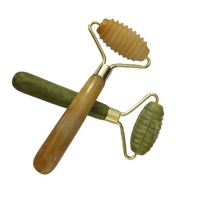 Grüner Naturstein mit Spitzen Jade Guasha Rollen für Gesichtsmassage Personalisierte Schönheit Personalisierte Massage Verpackung