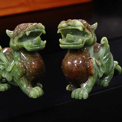 OEM ODM Jade Pixiu Das chinesische glückliche heilige Tier Maskottchen in Schnitzerei