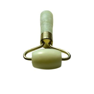 Silber Mini Jade Stone Gesichtsrolle für Augen und Gesicht Anti-Aging Massage Natur Green Jade Roller Gesichtsmassager 110 * 55mm