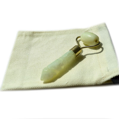 Silber Mini Jade Stone Gesichtsrolle für Augen und Gesicht Anti-Aging Massage Natur Green Jade Roller Gesichtsmassager 110 * 55mm