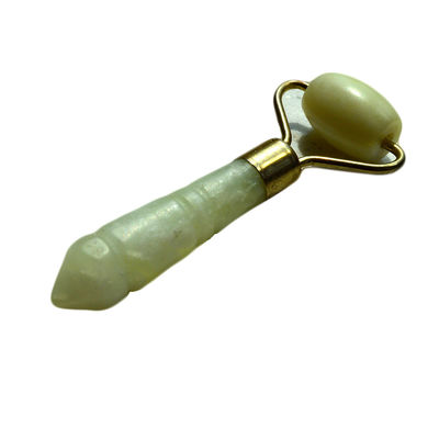 Silber Mini Jade Stone Gesichtsrolle für Augen und Gesicht Anti-Aging Massage Natur Green Jade Roller Gesichtsmassager 110 * 55mm