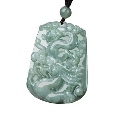 Einzigartiges Design Anhänger Halskette mit chinesischen traditionellen handgefertigten Jade Flying Lucky Dragon Jadeite