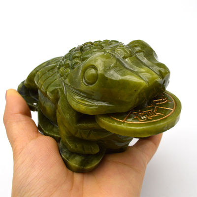 Grüner Jade-Kaude, der Reichtum anzieht, für finanziellen Erfolg im Fengshui