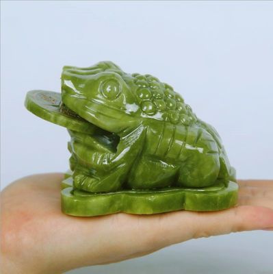 Auto-Armaturenbrett Dekor OEM ODM Natürliche grüne Jade Kröte Fengshui Geld Frosch Gravur für dreibeinigen Reichtum Frosch