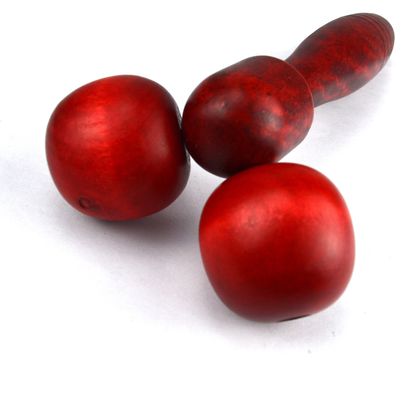 Rote oder gelbe Holzmassagewalze für Gesichtstherapie und Faltenbehandlung