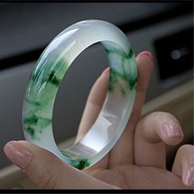OEM/ODM Akzeptable Schmuck Dekoration Naturjade Eis Jade Armband Smaragd Grün Frauen Jade Kristallstein Armband