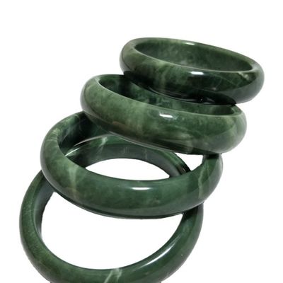 Natürliches Smaragd-Grün-Armband und Jadeit-Jade-Armband für Männer und Frauen Schönheit mit Liebe Thema aus Edelstein