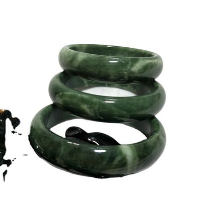 Natürliches Smaragd-Grün-Armband und Jadeit-Jade-Armband für Männer und Frauen Schönheit mit Liebe Thema aus Edelstein