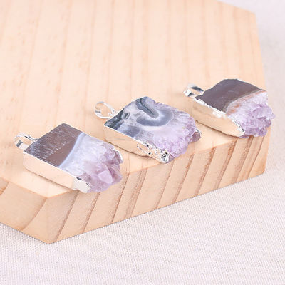 Feng Shui Natürlicher Druzy Quarz Agat Amethyst Halskette mit vergoldetem Anhänger und Kristallsteinen