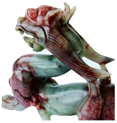 Jade Pixiu Drachen Tierskulptur Handgefertigte geschnitzte grüne Statue für individuelle Form Hausgeschenk Festival Büro Dekoration