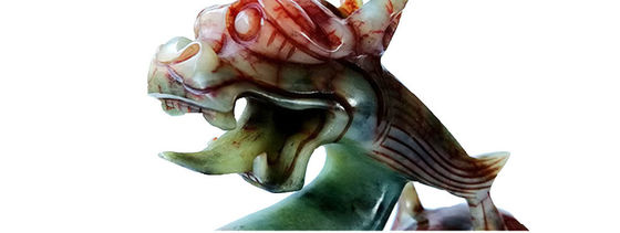 Jade Pixiu Drachen Tierskulptur Handgefertigte geschnitzte grüne Statue für individuelle Form Hausgeschenk Festival Büro Dekoration