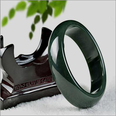 Handgefertigt Hetische Jade Nephrit Grünes Armband Armband im Volkstümlichen Stil 54-65mm mit einzigartigem Naturdesign