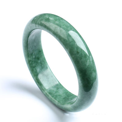 Natürliches dunkelgrünes Jade-Armband - ein zeitloses Schmuckstück für Ihre Sammlung
