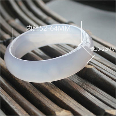 Eisweiße Achat-Jade-Armband Zertifiziertes chinesisches Armband 54-66mm Volkskustoms-Armbänder 1 Sets Regional Feature Art Sammler