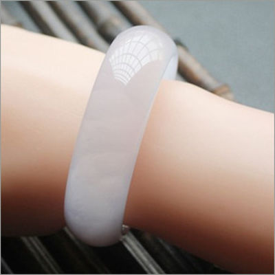 Eisweiße Achat-Jade-Armband Zertifiziertes chinesisches Armband 54-66mm Volkskustoms-Armbänder 1 Sets Regional Feature Art Sammler