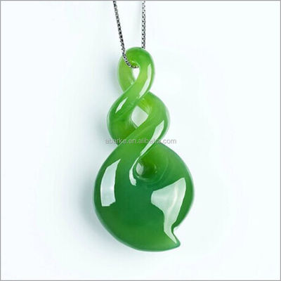 Kristallsteine Grün HETIAN Nephrit geschnitzte Halskette Liebhaber Jade Schmuck PORTABLE Design 100% Natur Charme Anhänger für Männern