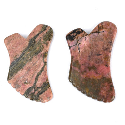 Natürliche Rhodonit Gua Sha Massagetool zur Straffung der Haut und Förderung der Gesichtsschönheit