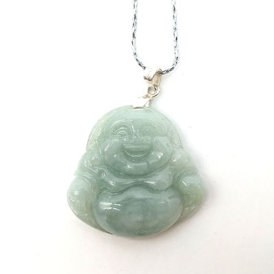 Jadeit Jade Anhänger Buddha Statue Halskette im traditionellen chinesischen Stil