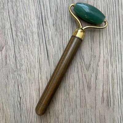 Grüner Aventurin Jade Gesichtsroller Gesichtshautpflege Jade Massagetool mit Holzgriff für maßgeschneidertes Logo verfügbar