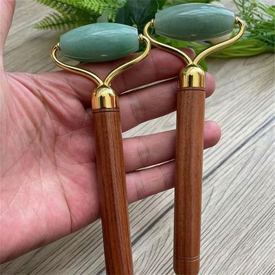 Grüner Aventurin Jade Gesichtsroller Gesichtshautpflege Jade Massagetool mit Holzgriff für maßgeschneidertes Logo verfügbar