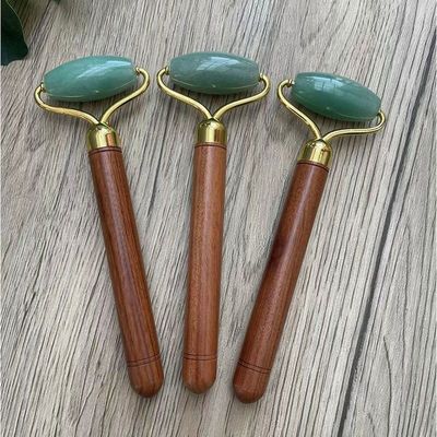 Grüner Aventurin Jade Gesichtsroller Gesichtshautpflege Jade Massagetool mit Holzgriff für maßgeschneidertes Logo verfügbar
