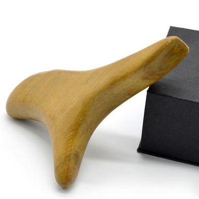 Eigenschaften Massager Naturholz Dreieck Gua Sha Werkzeuge für Fußmassage Selbstbedienung Schönheitsgeräte