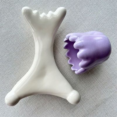 OEM/ODM X-förmige Keramik Gua Sha Scraping Massager Schönheitssalon unerlässlich für Gesichtsentspannung