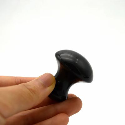 Natürlicher Schwarzer Obsidianpilz Gua Sha Schönheitsmassage Stein für Gesichts-Körperpflege