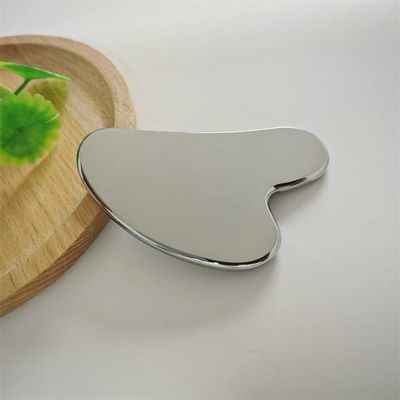 Customized Logo Hautpflege-Tool Edelstahl Herzförmiges Gua Sha Board für Gesichtslifting Metallmassager