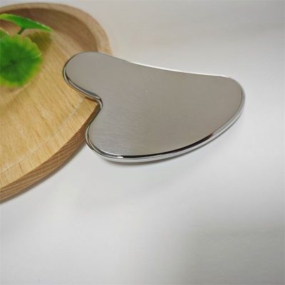 Customized Logo Hautpflege-Tool Edelstahl Herzförmiges Gua Sha Board für Gesichtslifting Metallmassager