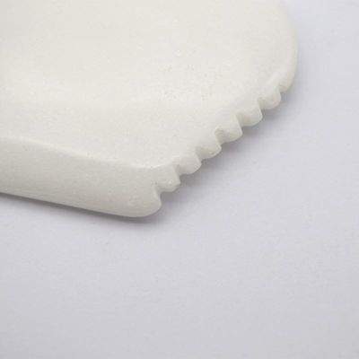 Maßgeschneiderte Weiße Jade Körpermassager Komfortable Gua Sha Gesichtsmassage Board Tool für die Verbesserung der Körperzirkulation