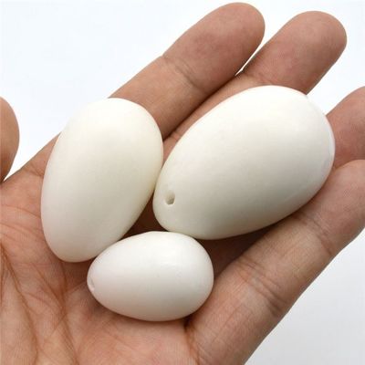 Körper 45*30mm Weißgewalzte Yoni-Eier-Set für die Straffung der Vaginalmuskulatur und Heilsteine für Kegel-Übungen