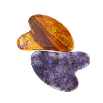Logo angepasstes Logo erhältlich Jade / Kristall Herzform Gua Sha Massagebrett für Körpermuskeln Selbstpflege Spa Gesichts