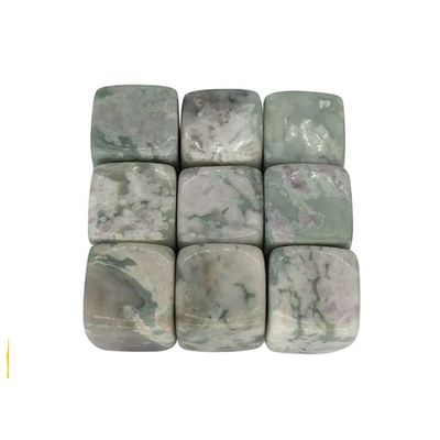 Whiskey Stone Geschenksatz aus Jade perfekt für Männer und Frauen, die ihr Trinkerlebnis verbessern wollen