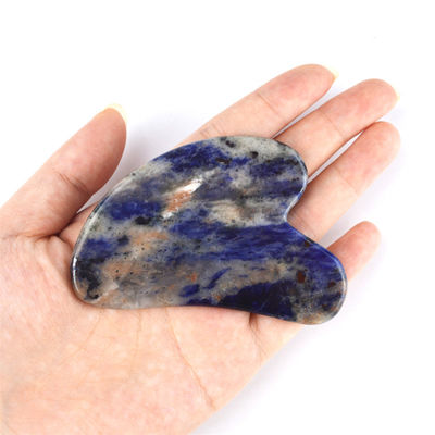 Körpermassage Ausrüstung Custom Logo Herzform Natur Sodalite Gua Sha Stone Selbstpflege Spa Gesichtslifting Schönheitssalon