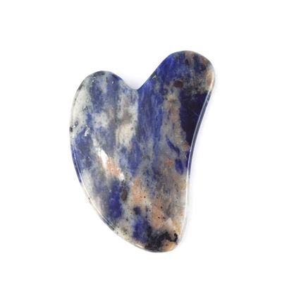Körpermassage Ausrüstung Custom Logo Herzform Natur Sodalite Gua Sha Stone Selbstpflege Spa Gesichtslifting Schönheitssalon