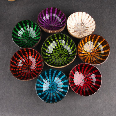 OEM/ODM Akzeptabel Natürliche Kokosnuss Schalen Schüssel Design Ornament Lackierte Kokosnuss Schalen aus regionalen Merkmalen