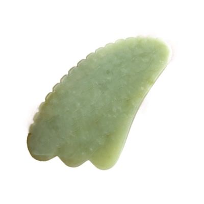 Körpermassage-Ausrüstung Handbuch GuaSha Werkzeug aus natürlichem grünem Xiuyan Jade für Kiefer-Skulptur und Schwellungen Reduktion