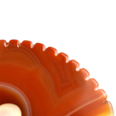 Herzform Karnelien Gua Sha Schrauben Massagebrett mit Zähnen Rot Achat Guasha Gesichts-Körpermassager Hautpflege Spa Entspannungstool für Spa