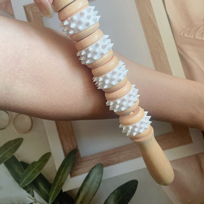 Fünf Räder Holz Gua Sha Massage Stick für Meridian Behandlung und Körperentspannung