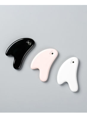 Selbstpflege Spa Gesichtslifting Schönheitssalon Ausrüstung Herzform Mini-Massage Keramik Gua Sha Werkzeug für Gesichtsmassager